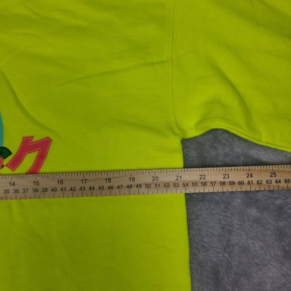 Doja Cat Cropped Graphic Pullover Sweatshirt Highlighter Yellow Women Size MNWOT - Picture 3 of 8